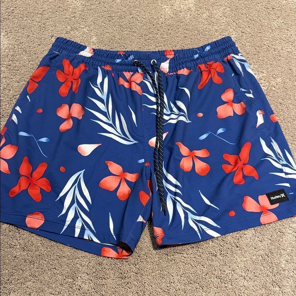 Hurley phantom swim shorts! Size XL elastic waist! 5 1/2 inch inseam! Like new